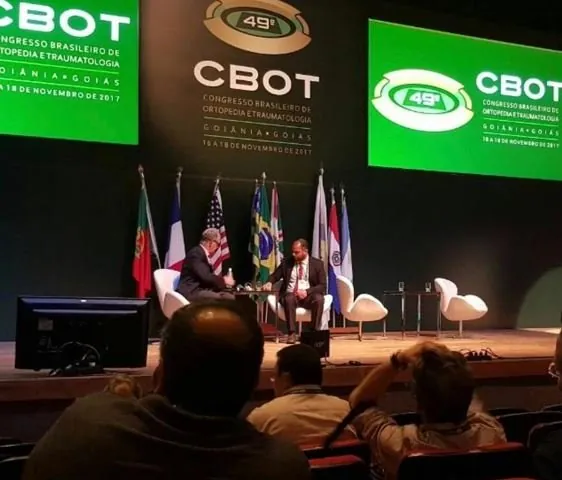 Mesa redonda en el Congreso Brasileño de Ortopedia y Traumatología